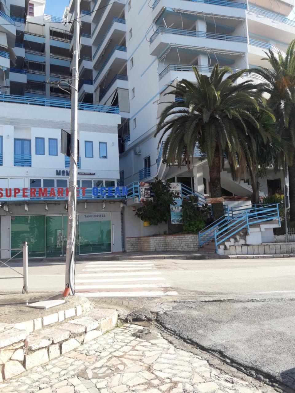 Meni'S Family Apartament Sarandë Exterior foto